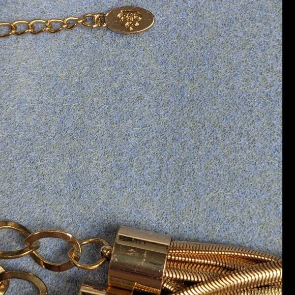 Gold Tone Jewelry Lot Necklaces Ring Bracelet 5 Piece Lot - Picture 7 of 7